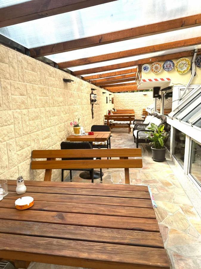 Aparthotel Guzulka & Restaurant 베를린 외부 사진