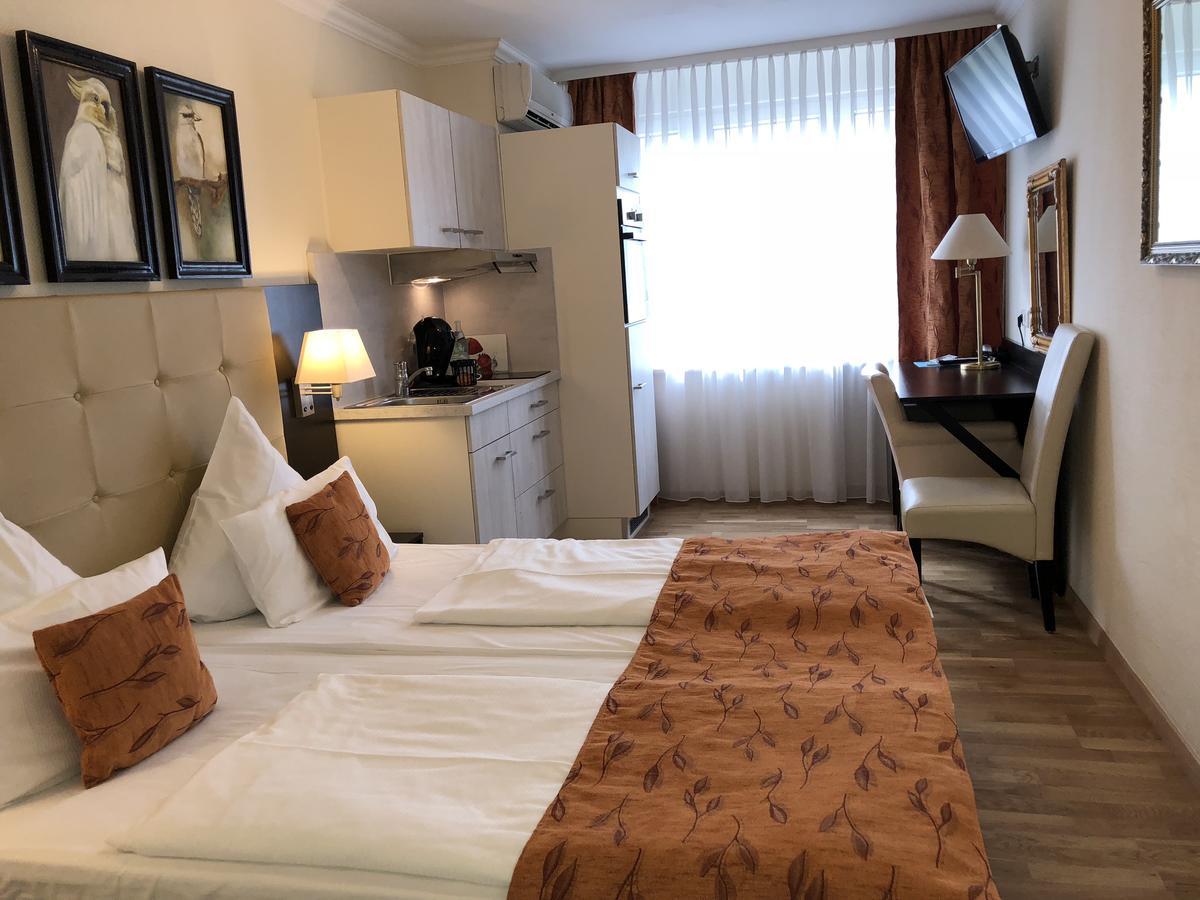 Aparthotel Guzulka & Restaurant 베를린 외부 사진