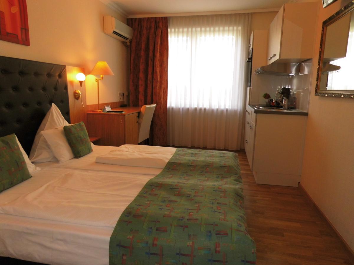 Aparthotel Guzulka & Restaurant 베를린 외부 사진