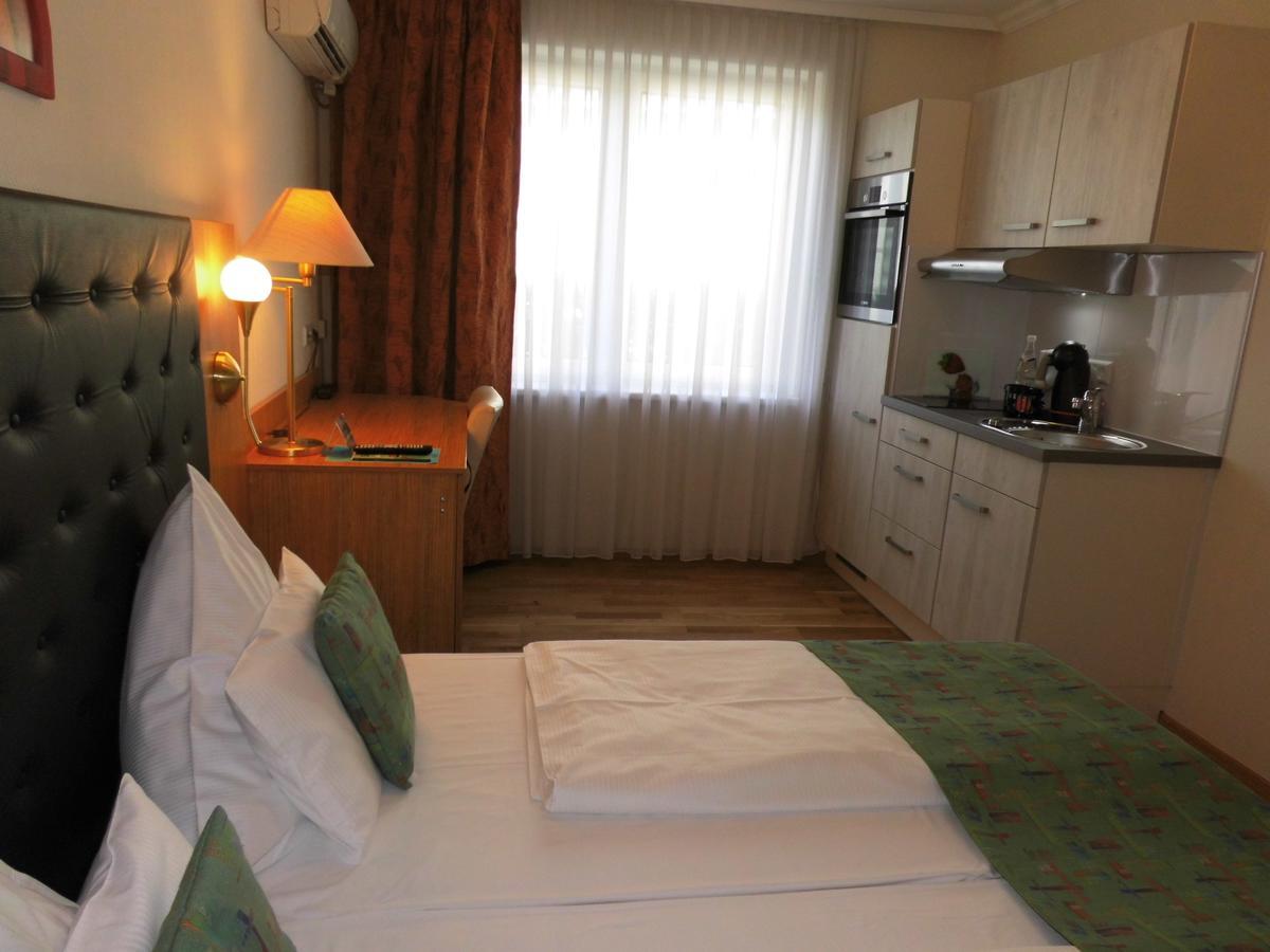 Aparthotel Guzulka & Restaurant 베를린 외부 사진